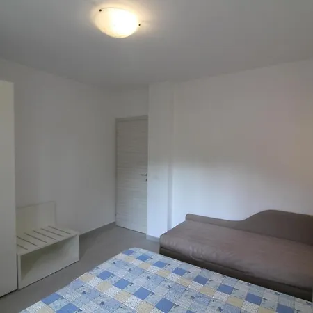 Silvia Apartment *